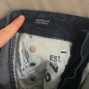 Gap True Skinny jeans size 26/2 R